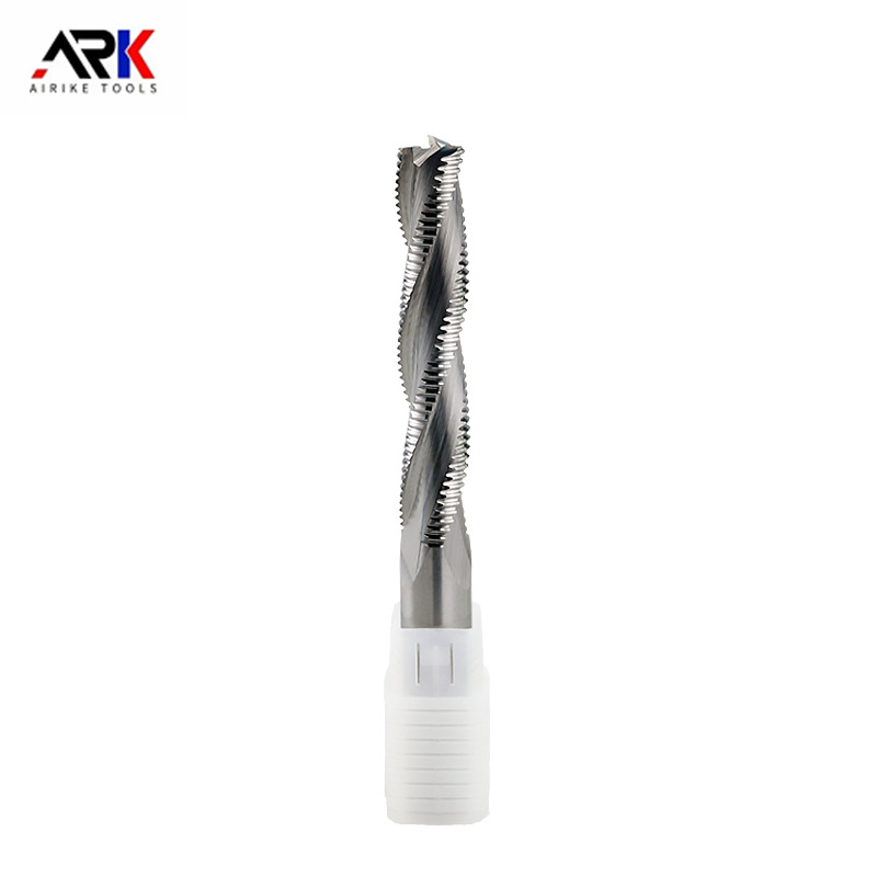 Kas servade lõikamiseks sobib paremini puidufreesi spiraal- või sirge flööt?